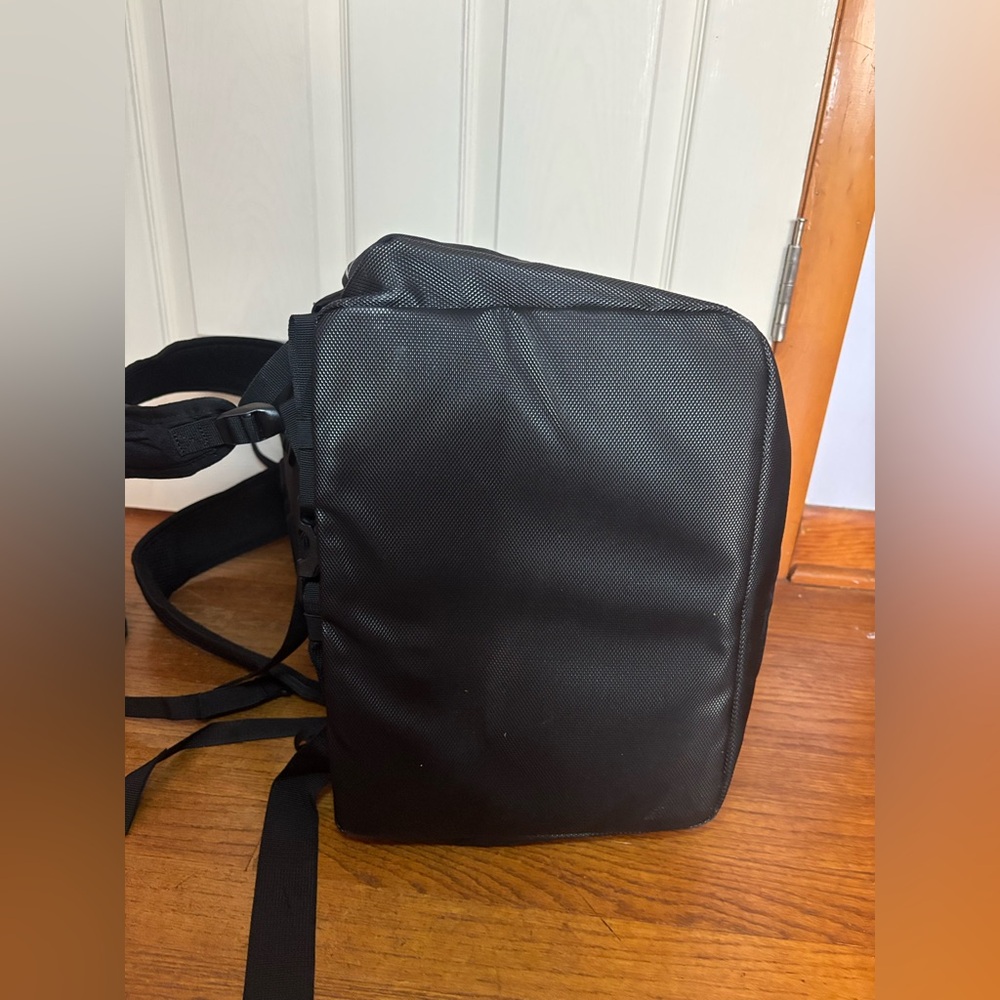 TYR Swim Backpack - Picture 10 of 12